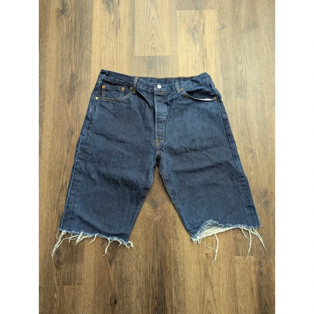 Levis 501 Cut Off Shorts Mens 40 Blue Dark Wash 100 Cotton Y2K Casual Summer - Picture 1 of 13